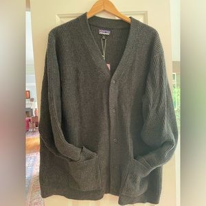 Patagonia men’s XL 100% recycled cashmere cardigan